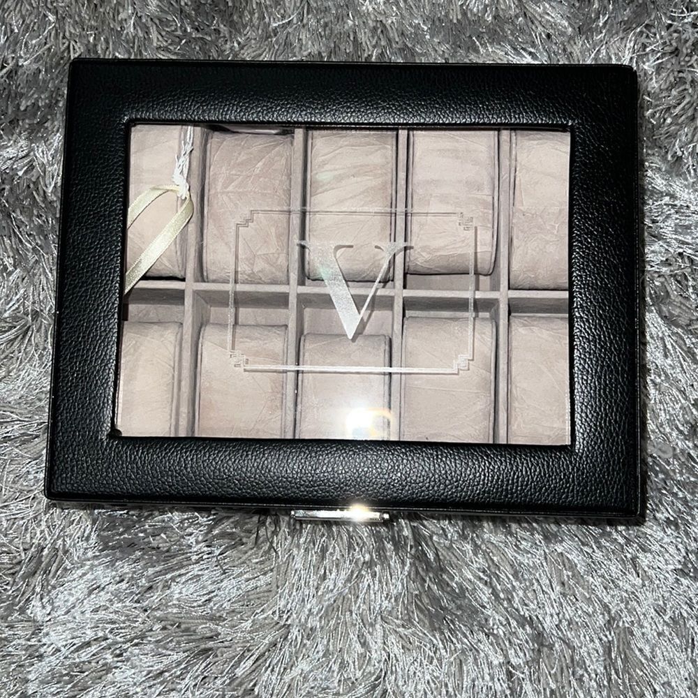 Monogrammed “V” unisex watch case